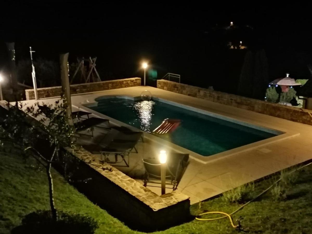 Holiday House Dol Cerovlje エクステリア 写真