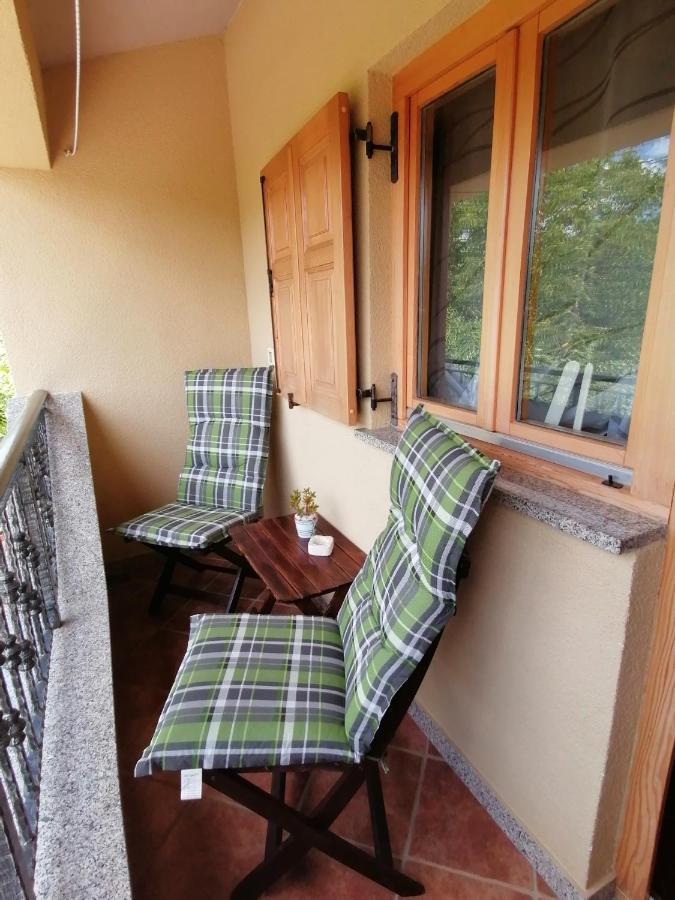 Holiday House Dol Cerovlje エクステリア 写真