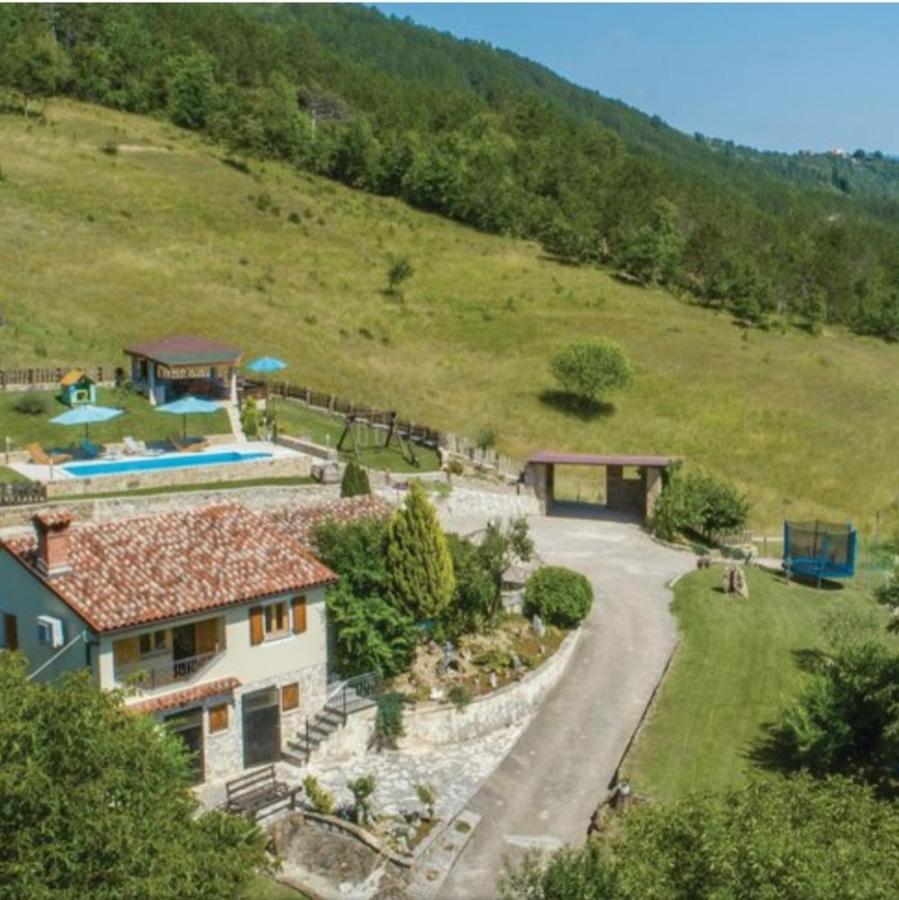 Holiday House Dol Cerovlje エクステリア 写真